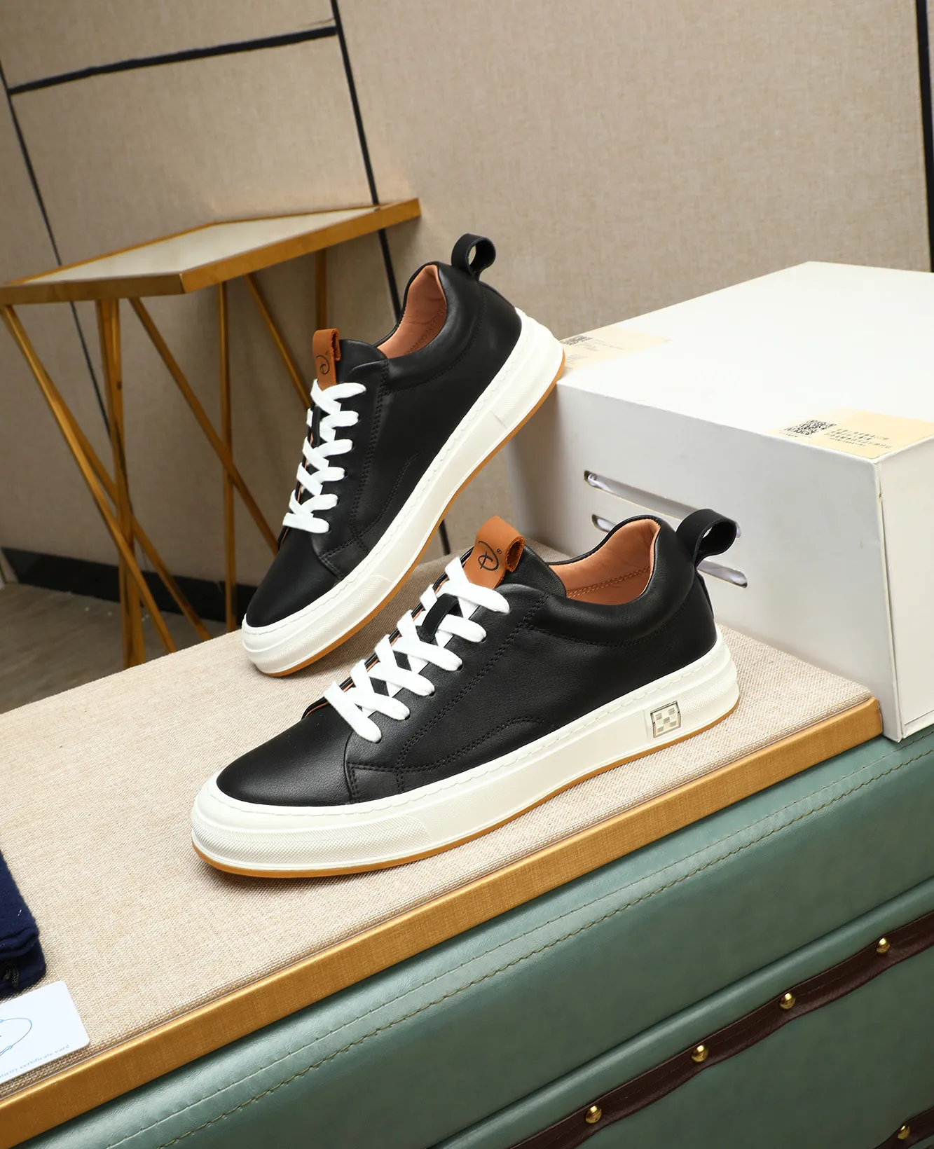 Men's men's shoes 💰420 high-end version. PRADA (Prada) men's casual style, compare the quality at the counter 🧚🏿♂️Imported cowhide fabric 🐎Water-dyed comfortable and soft cowhide lining for feet 🐂Genuine leather outsole with label 🎉 Size 38-44. Can be customized for 45💥🏆
